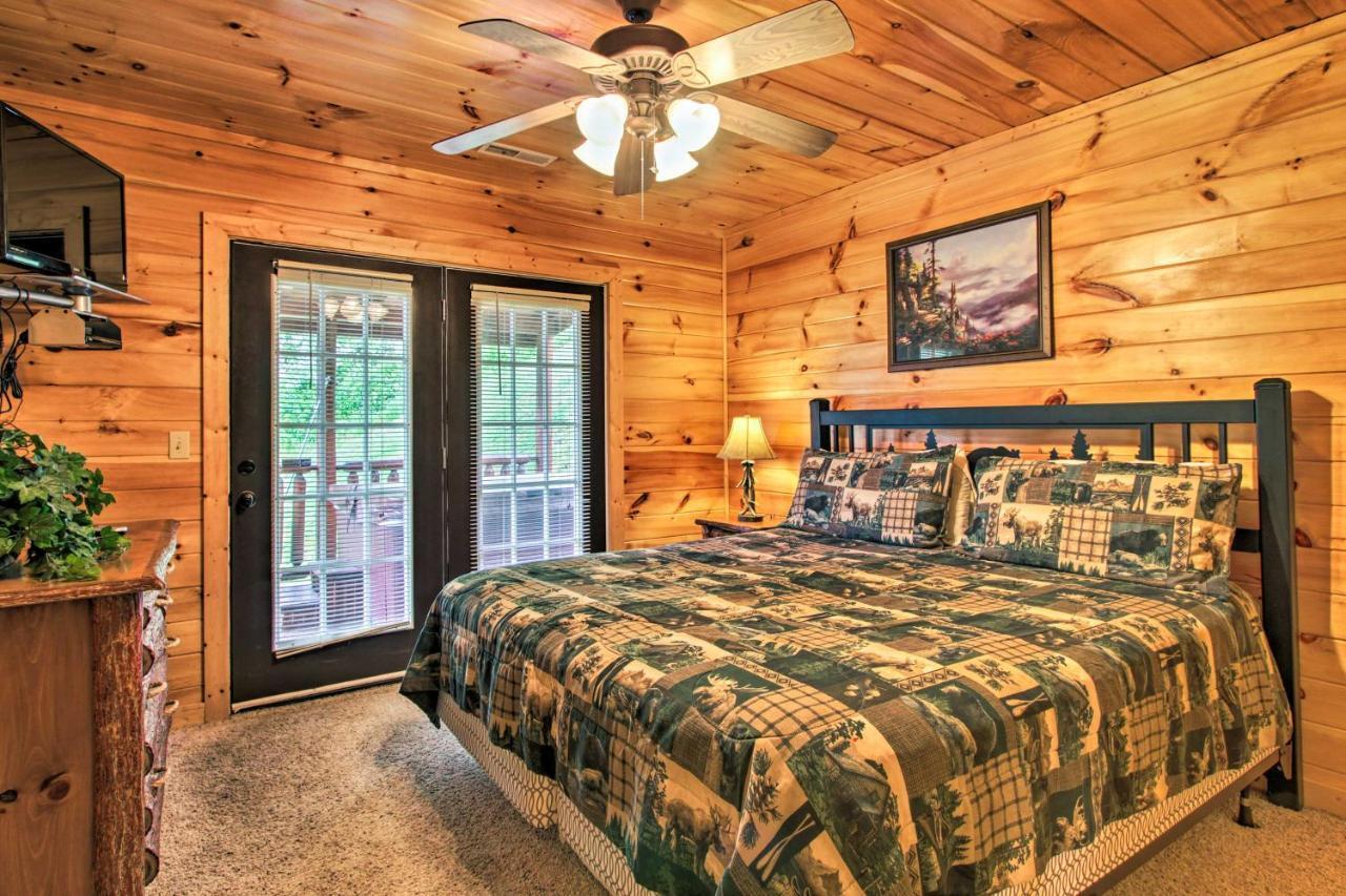 Expansive Gatlinburg Cabin Hot Tub, Deck And Grill! Exterior foto